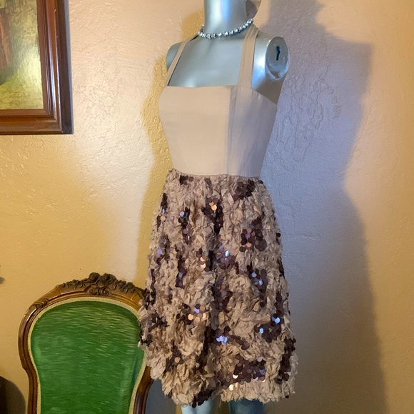 NWT Alice + Olivia Luella Wide Mauve Silk Dress.  Sz 8 - Picture 1 of 7